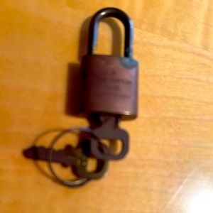 LV lock and key authentic
